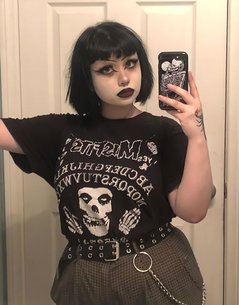 Goth Fashion Plus Size, Chubby Goth Girl, Plus Size Grunge, Goth Outfit Inspo, Plus Size Goth, Alt Outfits, Looks Black, Alt Fashion, Goth Outfits