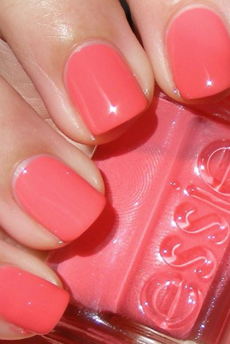 This essie nail polish, called "Cute as a Button" is a lovely coral and light pink color. Perfect for summer, Easter, spring, and March 2021. It's so much fun!! Coral Nail, Coral Nail Polish, Pastel Nail Art, Opi Colors, Pretty Nail Colors, Coral Nails, Spring Nail Colors, Soft Coral, Her Nails