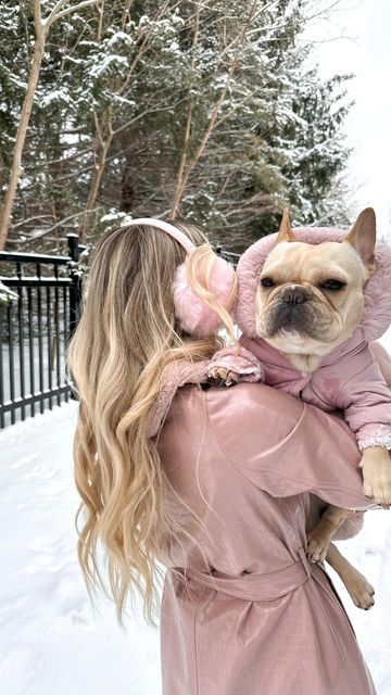 Dog Matching Outfits, Matching Dog And Owner Outfits, Dog Goals, Purse Dog, Dog Fashion, Pet Style, Matching Outfits, Winter Wonderland, Chloe