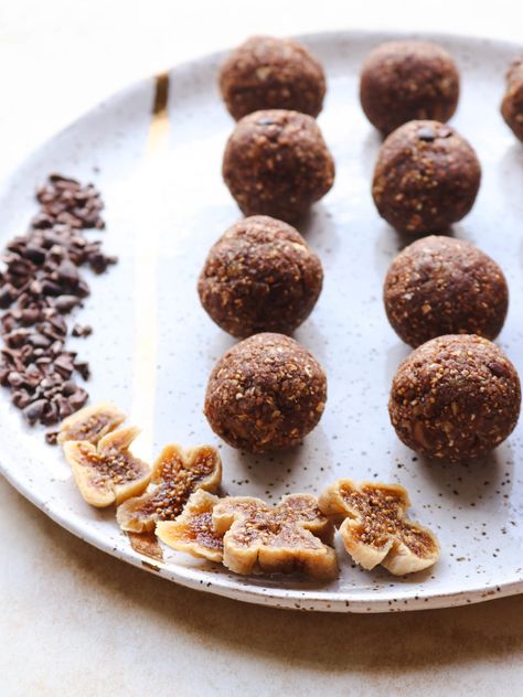 Cacao & Fig Bliss Balls (Gluten Free, Vegan Recipe) - From My Bowl Recipes With Avocado, Fig Dessert, Fig Season, Youtube Recipes, Energy Bars Recipe, Healthier Sweets, Box Snack, Fig Recipes, Protein Balls