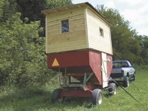 Tripod Deer Stand, Gravity Wagon Deer Blind, Deer Blind On Trailer, Box Blind Deer Stands Diy, Wood Pallet Deer Blind, Deer Hunting Blinds On Trailer, Decoy Trailer Waterfowl Hunting, Hunting Trailer, Ice Shanty