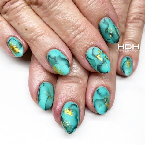 Turquoise makes us happy 😊 These beauties were done by our HILARY. Go to @hilarydawnherrera to see more of her gorgeous work ♥️😊♥️😊♥️ Marble Nails With Gold, Stone Nails, Turquoise Marble, Nails With Gold, Galaxy Nails, Nails Matte, Style Nails, Marble Nails, Matte Nails