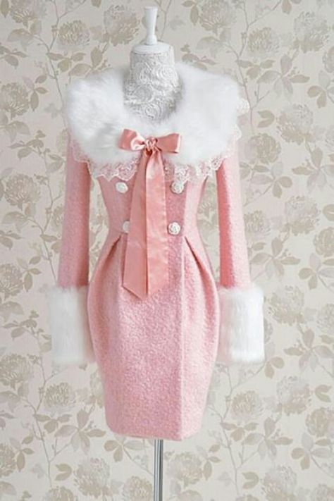 :-) Frou Frou, Mini Robes, Pink Coat, Tickled Pink, Everything Pink, Moda Vintage, Pink Love, Mode Vintage, Looks Vintage