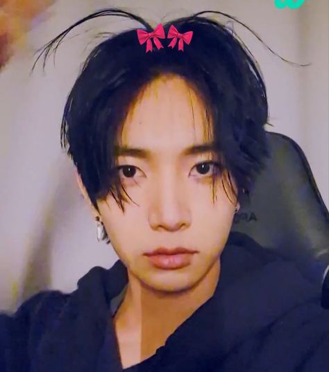 Birthday Pfp Aesthetic, Heeseung Bambi Eyes, Heeseung Eyes, Cute Heeseung, Heeseung Cute, Lee Ethan, Bambi Eyes, Jake Pics, My Ideal Type