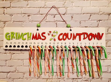 Red White And Green Christmas Decor Diy, Candy Cane Countdown To Christmas, Candy Cane Christmas Countdown, Diy Christmas Gifts For Adults, Adult Christmas Party Decorations, Dollar Tree Grinch Ideas, Grinch Diy Decorations, Cricut Christmas Decorations, Unique Christmas Crafts