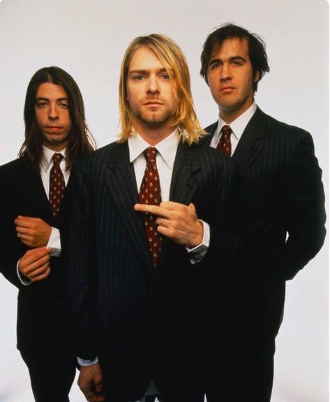 Nirvana Fanpage on Instagram: “Nirvana, October 27, 1993 in Kalamazoo, MI.⁣ Photographed by: Mark Seliger.⁣ This photoshoot was for Rolling Stone Magazine, The…” Nirvana Art, Nirvana Band, Krist Novoselić, Nirvana Kurt Cobain, Nirvana Kurt, Rolling Stones Magazine, Dave Grohl, Rock Chic, Daft Punk