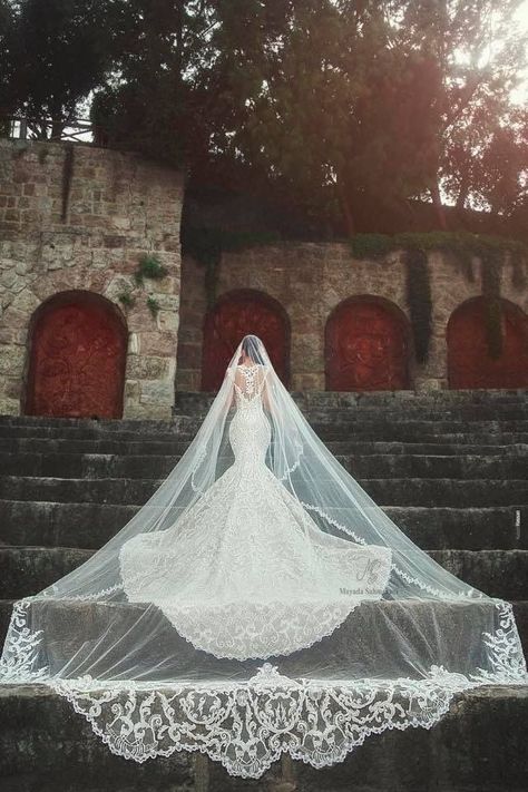 Charro Wedding, Veil Fashion, Veils Cathedral, Long Veil Wedding, Cathedral Wedding Veils, Cathedral Wedding, Pretty Wedding Dresses, Fancy Wedding Dresses, Wedding Dress With Veil