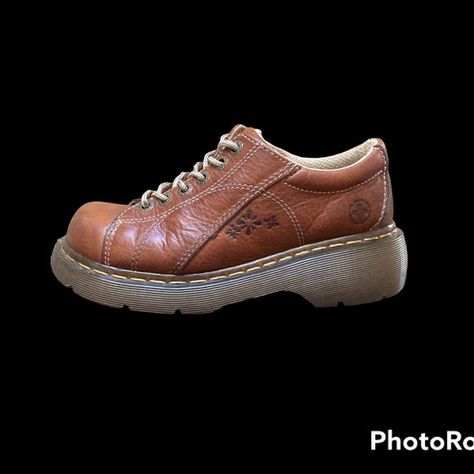 Dr Martens Vintage 90s Chunky Rare Daisy Embossed Platform Oxford Doc Marten Shoes, Dr Martens Oxford, Thrift Wishlist, Dr Martens Vintage, Oxford Platform, Daily Makeup, Dr Martens Shoes, Chunky Platform, Martens Shoes