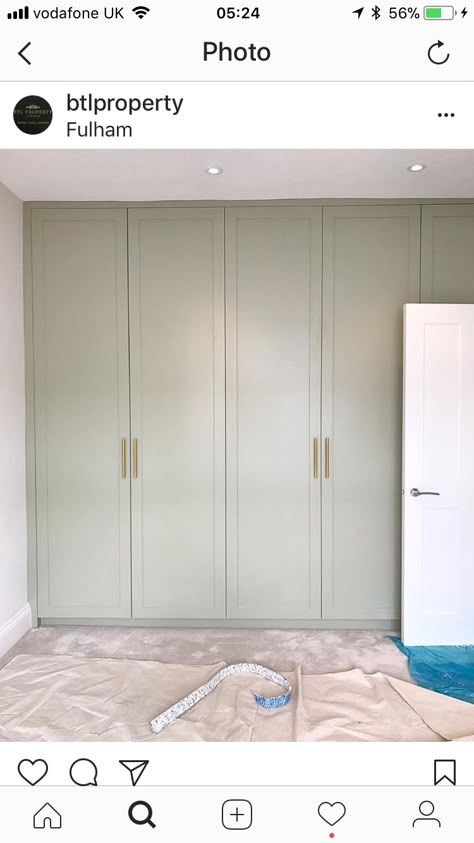 Height in built-in look - doors super high! Wardrobe Master Bedrooms Built Ins, Sage Green Wardrobe Doors, Floor To Ceiling Built Ins, Floor To Ceiling Wardrobe Built Ins, High Ceiling Wardrobe, Modern Built In Wardrobe, Floor To Ceiling Closet Doors, Built In Closet Wall, Built In Wardrobe Ideas