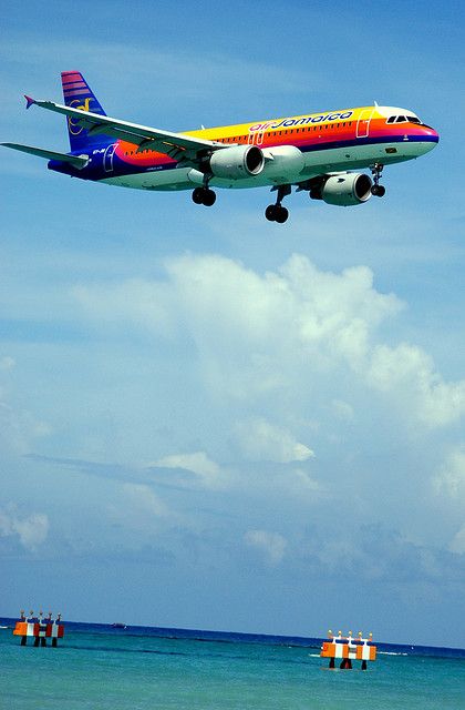 air Jamaica coming in from the cold. Welcome home. I miss you. Airport Ideas, Jamaica Montego Bay, Airplane Ideas, Air Jamaica, Long Haul Flights, Plane Outfit, Jamaican Culture, Commercial Aircraft, Civil Aviation