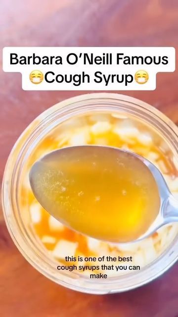 Sick Hacks, Cough Syrup Recipe, Natural Cough Syrup, Herbal Medicine Recipes, Holistic Recipes, Cold And Cough Remedies, Sick Remedies, Herbal Healing, Home Health Remedies