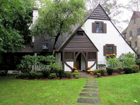 White Plains, House Exteriors, New York State, Family Home, Home And Family, Dream House, Built In, Cabin, House Styles