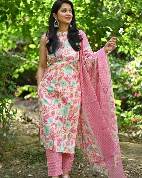 ₹1099 🪷🪷🪷🪷🪷🪷🪷🪷 Seize the day beautifully in our oh so gorgeous sleevless cotton suit set. This pastel hand block sleevless cotton suit make you the start of the day 🦋🦋 Material: cotton Mega sleeves attached *Length: 46-47 kurta , 39 bottom,* *2.4 meter duppata* *Size38,40,42,44... Mega Sleeves, Cotton Suit Material, Girls Dresses Online, Seize The Day, Dress Design Patterns, Suit Material, Online Dress Shopping, Suit Set, Cotton Dresses