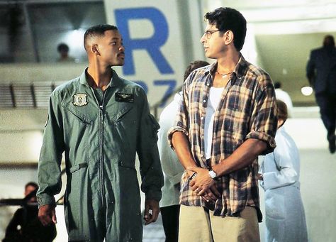 Will Smith & Jeff Goldblum "Independence Day" Jeff Goldblum Independence Day, Independence Day 1996, July Movies, Disaster Movie, Jeff Goldblum, Independance Day, Movie Blog, Summer Movie, 90s Movies