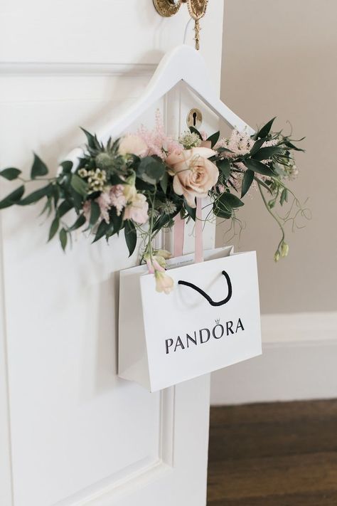 Floral Hanger & PANDORA Gift Bag - Bridesmaid Thank You Gifts from PANDORA Affordable Bridesmaid Gifts, Bridal Party Groomsmen, Pandora Gift, Gifts Table, Wedding Souvenir, Bridesmaid Thank You, Bridesmaid Boxes, Bridemaids Gifts, Wedding Gifts For Bridesmaids