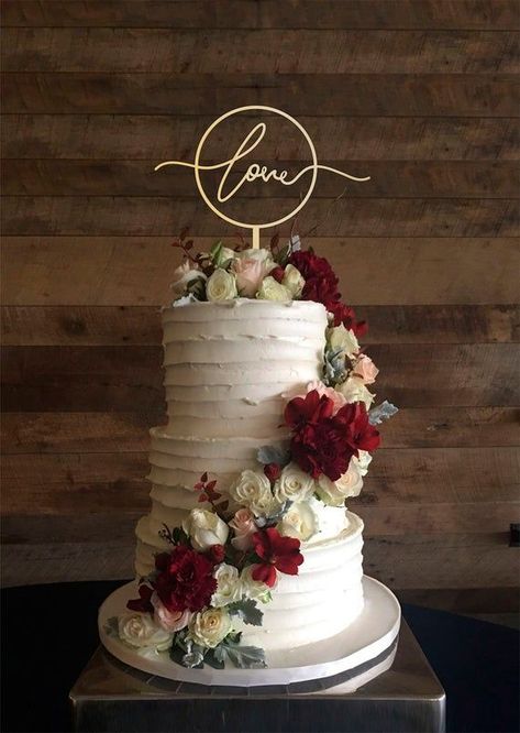 Gold love wedding cake topper Modern Cake Toppers, Unfrosted Cake, Different Wedding Cakes, Modern Cake, Love Cake Topper, Cake Topper Initials, Rustic Wedding Cake Toppers, Rustic Cake Toppers, Modern Cakes