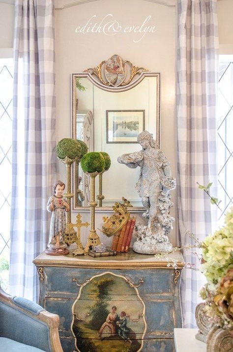 dazzling decorating at...A Mirror Makeover | Edith & Evelyn | www.edithandevelynvintage.com #frenchinterior Knotty Pine Walls, French Country Rug, Muebles Shabby Chic, French Country Living, Blue Dresser, Mirror Makeover, French Country Bedrooms, French Country Kitchens, Pine Walls