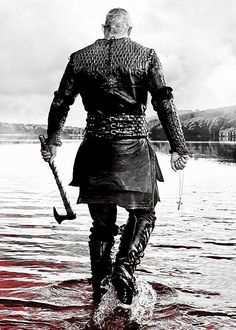 #Vikingos Ragnar Vikings, Vikings Travis Fimmel, Viking Wallpaper, Ragnar Lothbrok Vikings, Vikings Show, King Ragnar, Vikings Tattoo, Kaptan Jack Sparrow, Viking Series