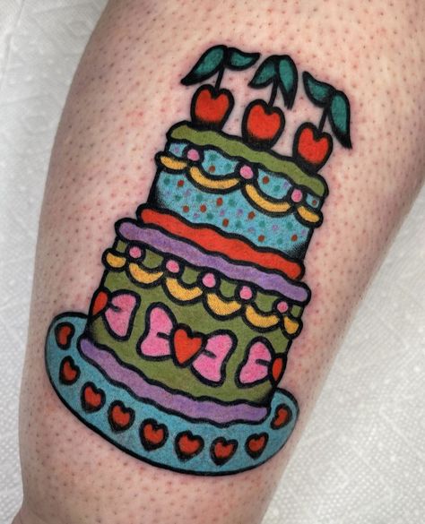 Small Girly Traditional Tattoo, Girly Traditional Tattoo Flash, Cute American Traditional Tattoo, Girly American Traditional Tattoo, Girly American Traditional Tattoo Ideas, Cake Tattoo, Candy Tattoo, 22 Tattoo, Traditional Tattoo Inspiration