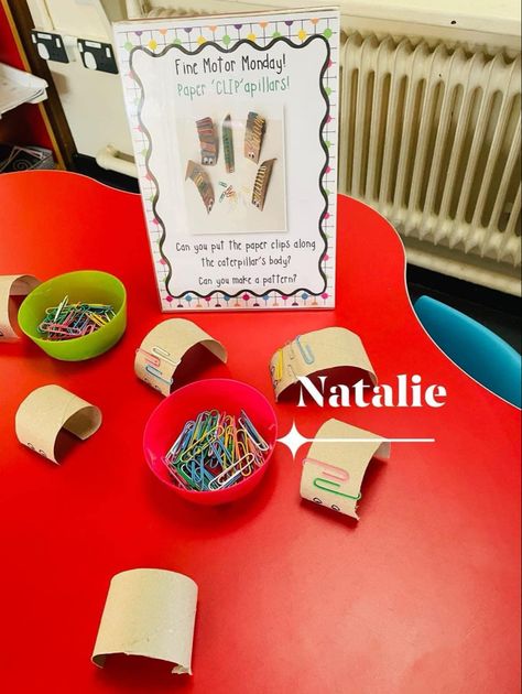 Fine Motor Area Eyfs, Fine Motor Reception, Funky Fingers Year 1, Funky Fingers Activities, Eyfs Fine Motor Activities, Literacy Activities Eyfs, Finger Gym Activities, Fine Motor Activities Eyfs, Eyfs Fine Motor