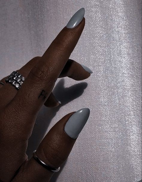 Matte Gray Nails Design, Gray Nails Design, Matte Gray Nails, Grey Matte Nails, Grey Nail Designs, Work Nails, Seasonal Nails, Gray Nails, Cool Nail Designs