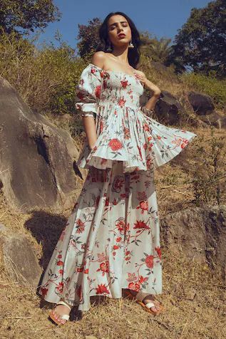 Express Outfits, Printed Peplum Top, Celebrity Casual Outfits, Printed Palazzo Pants, White Peplum, Palazzo Pant, Trendy Fashion Tops, White Off Shoulder, Indian Fashion Designers