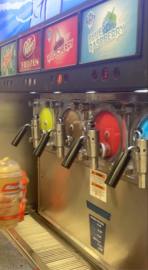 711 Slurpee Aesthetic, Gas Station Slushie, Slushies Aesthetic, Micalea Smeltzer, Slushie Machine, Scrolling Through Pinterest, Summer Vision, Seven Eleven, Minecraft Blocks