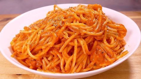 ESPAGUETIS ROJOS CON TOMATE Chicken Fried Steak, Pizza Pasta, Fun Cooking, Pad Thai, Best Foods, Mexican Food Recipes, Macaroni And Cheese, Food And Drink, Spaghetti