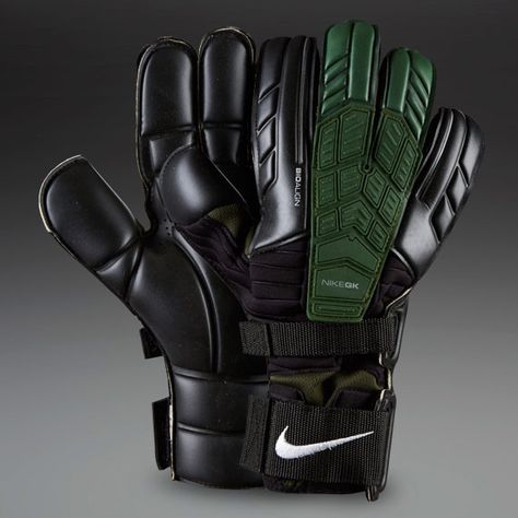 G7_Nike Confidence Goalkeeper Gloves Goal Keeper Gloves, Football Goalkeeper, Keeper Gloves, Nike Gloves, Gk Gloves, Soccer Gloves, Goal Keeper, Goalie Gloves, Soccer Inspiration