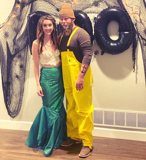 Fisherman Halloween Costume, Mermaid And Fisherman, Halloween Mermaid Costume, Fisherman Costume, Under The Sea Costumes, Cool Couple Halloween Costumes, Halloween Mermaid, Sea Costume, Unique Couple Halloween Costumes