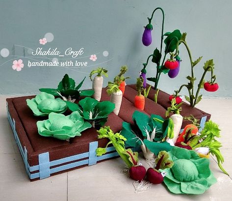 Felt Vegetable Garden, Felt Food Diy, Felt Play Food, Vegetable Garden Diy, Diy Felt, Felt Food, Handmade Kids, Felt Diy, Baby Crafts