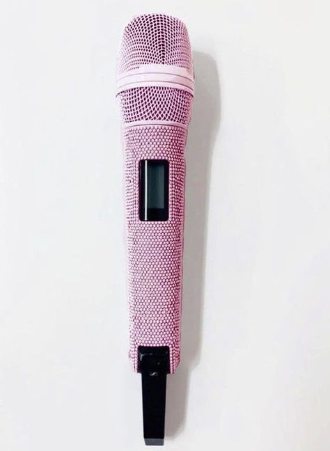 Micphone Kpop, Colored Microphone, Black Pink Microphone, Idol Accessories, Pink Microphone, Bts Mic, Music Mic, Jenner House, Music Supplies