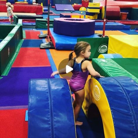 Baby Gymnastics Ideas, Preschool Gymnastics Lesson Plans, Toddler Gymnastics, Kids Gymnastics, Bar Station, Kids Sports, Drills, The Floor, Gymnastics