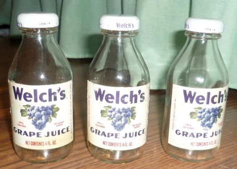 60s Welches grape juice Welch Grape Juice, Juice Concentrate, Grape Juice, Time Life, Juice Bottles, Soju Bottle, A Circle, Tea Bottle, Grapes