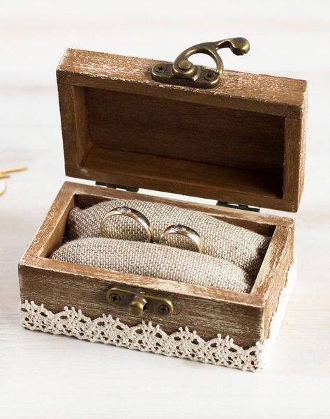 Ring Box Wedding Diy, Rustic Ring Bearers, Ring Bearer Box Rustic, Box Valentine, Personalised Wedding Ring Boxes, Wedding Ring Bearer Boxes, Engagement Box, Rustic Ring Box, Wedding Ring Bearer