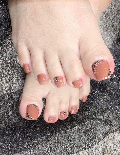 Toe Nail Ideas, Foot Nail Art, Easy Toe Nail Designs, Simple Toe Nails, Feet Nail Design, Bridal Nails Designs, Pedicure Designs Toenails, Foot Nail, Gel Toe Nails