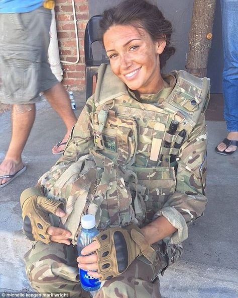 Bring it on! Michelle said she will be away for three months, before returning to the UK i... Michelle Keegan, Army Women, Army Life, Military Girl, Female Soldier, Army Girl, Girls Uniforms, British Army, Our Girl