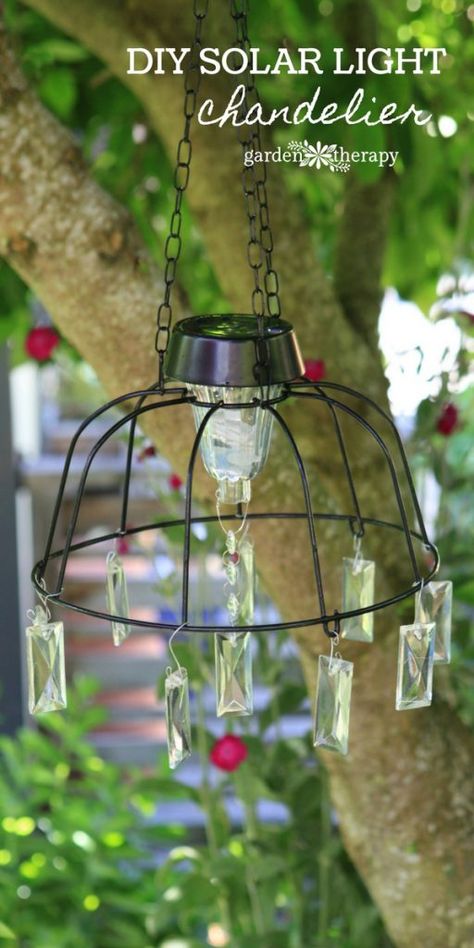 solar light chandelier project Kattokruunu Diy, Solar Chandelier Diy, Solar Light Chandelier, Solar Light Projects, Solaire Diy, Garden Ideas Diy Cheap, Solar Chandelier, Solar Light Crafts, Solar Lights Diy