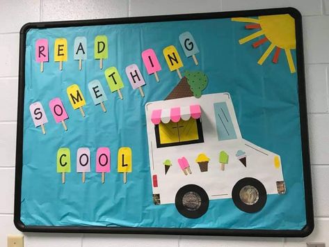 August Bulletin Boards, Spring Library, Librarian Ideas, Book Bulletin Board, School Library Bulletin Boards, Welcome Bulletin Boards, Preschool Library, Makerspace Library, Library Signage