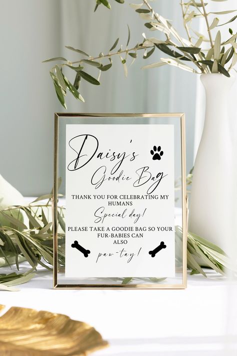 Favor Station, Wedding Favours Sign, Treat Bar, Wedding Printable, Cookie Bags, Dog Cookies, Favors Sign, Template Wedding, Dog Wedding