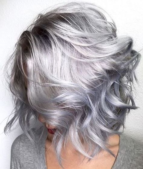 Wavy Bob Haircuts, Silver Highlights, Wavy Bob Hairstyles, Silver Hair Color, Silver Grey Hair, Silver Blonde, Hair Color Pastel, Natural Wavy Hair, Haircuts For Wavy Hair