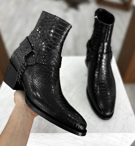 Fancy Boots Men, Men Shoes Outfit, Mens Fashion Boots, Harness Boots Men, Mens Heeled Boots, Best Sneakers For Men, Best Sandals For Men, Chelsea Boots Men Outfit, Boots Men Outfit