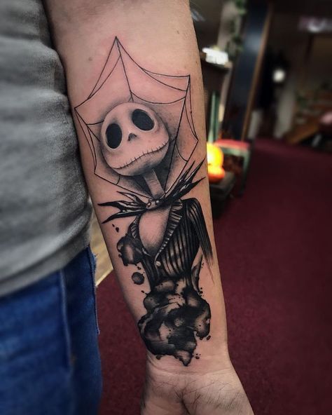 Jack Nightmare Before Christmas Tattoo, Cartoon Character Tattoo Design, Jack Skeleton Tattoo, Skellington Tattoo, Christmas Tattoos, Jack Skellington Tattoo, Fantasy Vampire, Halloween Tattoos Sleeve, Jack Tattoo