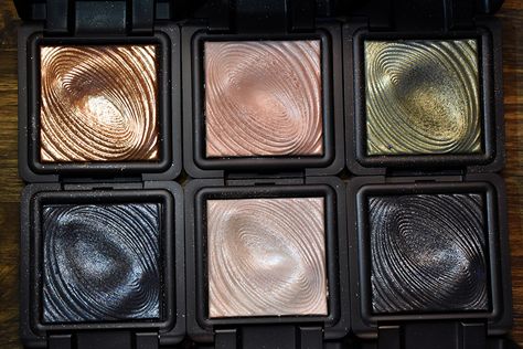 KIKO Water Eyeshadow Kiko Water Eyeshadow, Water Eyeshadow, Flot Makeup, Make Up Inspo, Kiko Milano, Eyeshadow Palettes, Makeup Palette, Pretty Makeup, Cute Makeup