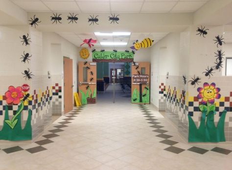 Bugz 1st grade program Ant Themed Classroom, Bug Themed Classroom, Vbs Magnified, Garden Theme Classroom, Bunny Activities, Insects Preschool, School Library Displays, Spring Party Decorations, Preschool Decor