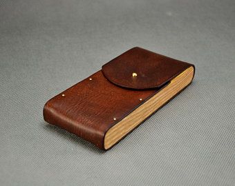 Wood And Leather Projects, Woodworking Items That Sell, Wooden Purse, Wooden Bag, Leather And Wood, Leather Diy Crafts, Backpack Pattern, Embroidered Leather, Leather Box