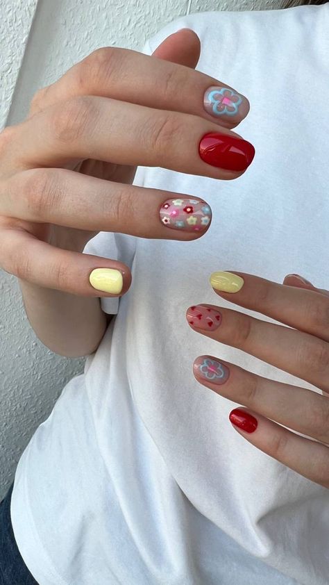 Lucky Eye Nails, Minimal Nails Art, Hippie Nails, Romantic Nails, Eye Nails, Simple Gel Nails, Minimal Nails, Casual Nails, Cute Gel Nails