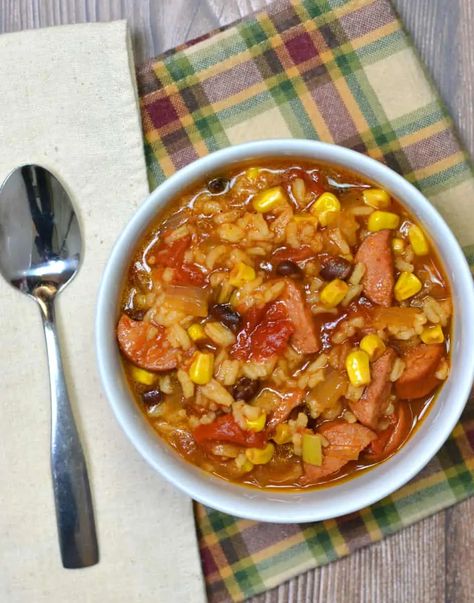 Kielbasa Chili - Crafty Cooking Mama Kielbasa Chili, Buffalo Chicken Chili, Jarred Salsa, Easy Recipies, Cooking Mama, Traditional Chili, Hot Salsa, Canned Goods, Kielbasa