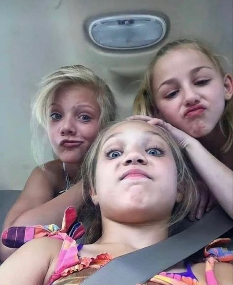 Maddie Chloe And Paige, Dance Moms Sophia, Dance Moms Paige, Chloe And Paige, Dance Moms Chloe, Dance Moms Clips, Dance Moms Memes, Dance Moms Moments, Dance Moms Season