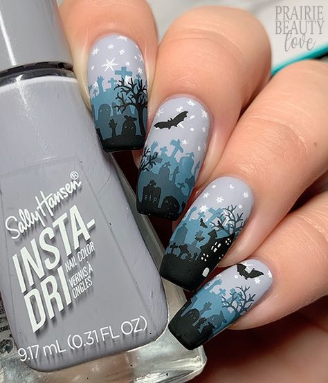 Graveyard Nails, Supernatural Nails, Haunted Graveyard, Holloween Nails, Classy Nail Art, Gothic Nails, Really Cute Nails, Stamping Nail Art, Halloween Nail Designs